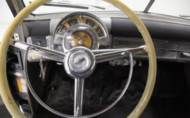 Chrysler-Royal-1950-Black-Tan-47