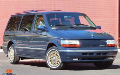 Chrysler Town & Country 1995 Mini Passenger Van