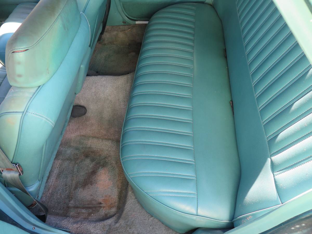 Chrysler-lebaron-1979-green-11