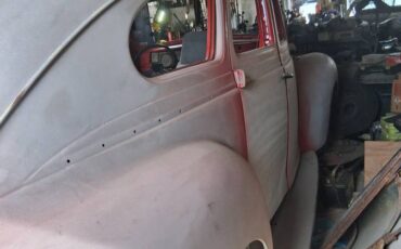 Chrysler-royal-1940-red-6