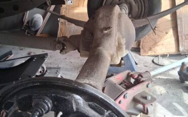 Chrysler-royal-1940-red-7