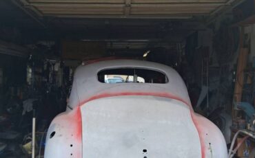 Chrysler-royal-1940-red-9