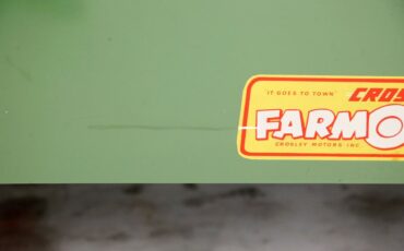 Crosley-Farm-o-road-1952-Green-Camel-Tan-31