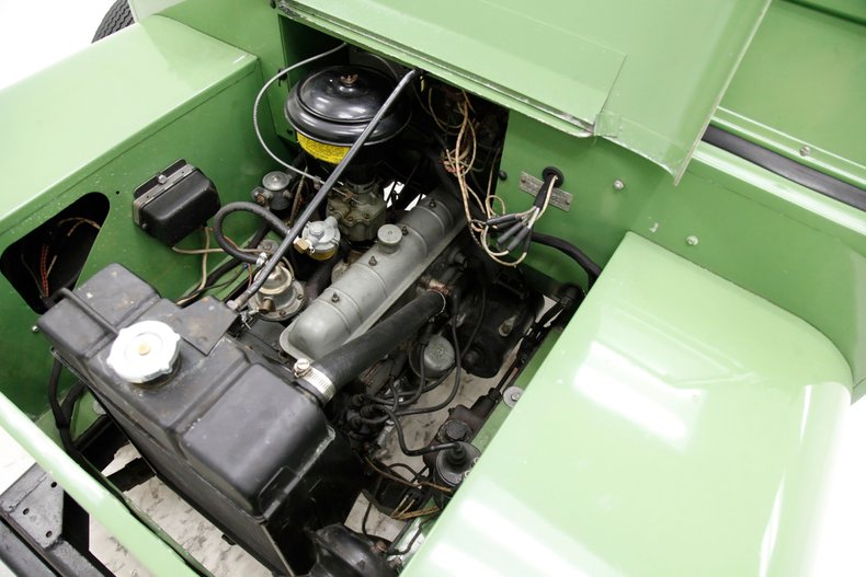 Crosley-Farm-o-road-1952-Green-Camel-Tan-32