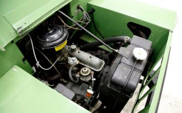 Crosley-Farm-o-road-1952-Green-Camel-Tan-33