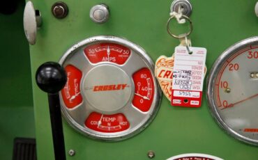 Crosley-Farm-o-road-1952-Green-Camel-Tan-39