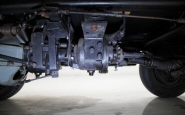 Crosley-Farm-o-road-1952-Green-Camel-Tan-48