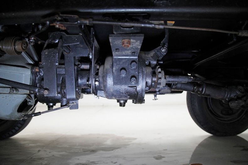 Crosley-Farm-o-road-1952-Green-Camel-Tan-48