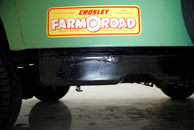 Crosley-Farm-o-road-1952-Green-Camel-Tan-5
