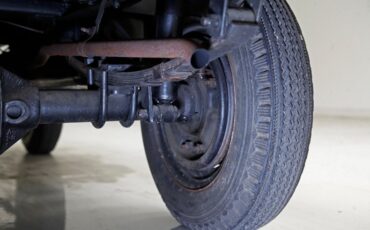 Crosley-Farm-o-road-1952-Green-Camel-Tan-6