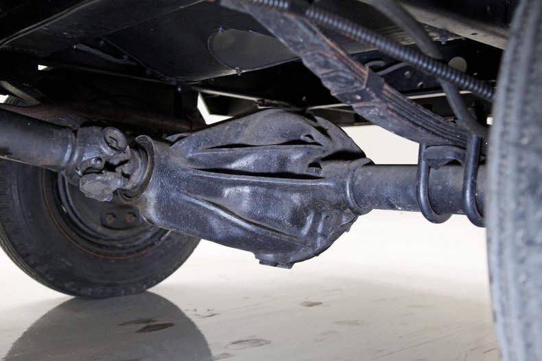 Crosley-Farm-o-road-1952-Green-Camel-Tan-9