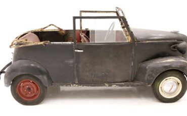 Crosley-Other-1942-Black-Oxblood-13