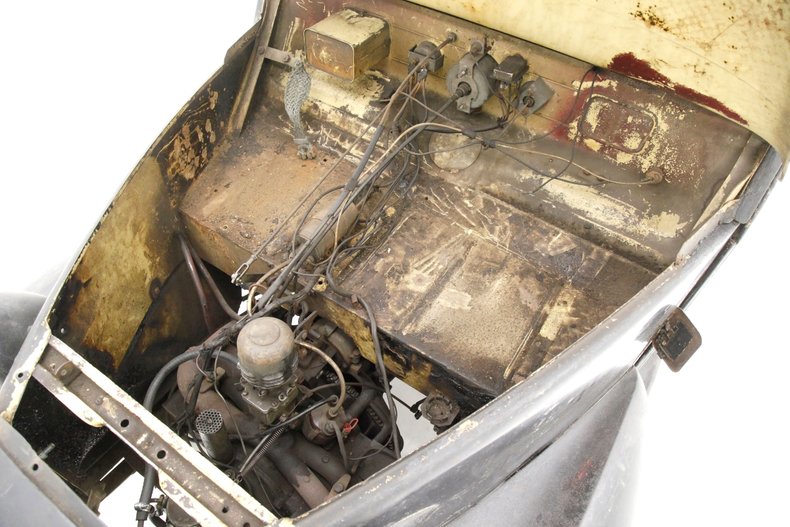 Crosley-Other-1942-Black-Oxblood-17