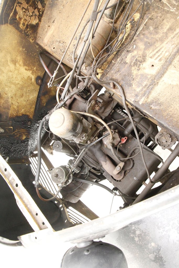 Crosley-Other-1942-Black-Oxblood-19