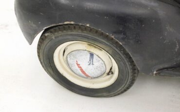 Crosley-Other-1942-Black-Oxblood-24