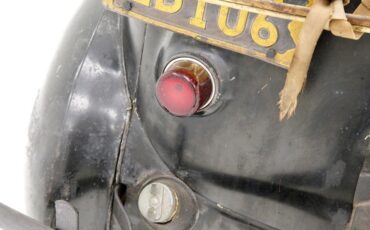 Crosley-Other-1942-Black-Oxblood-27