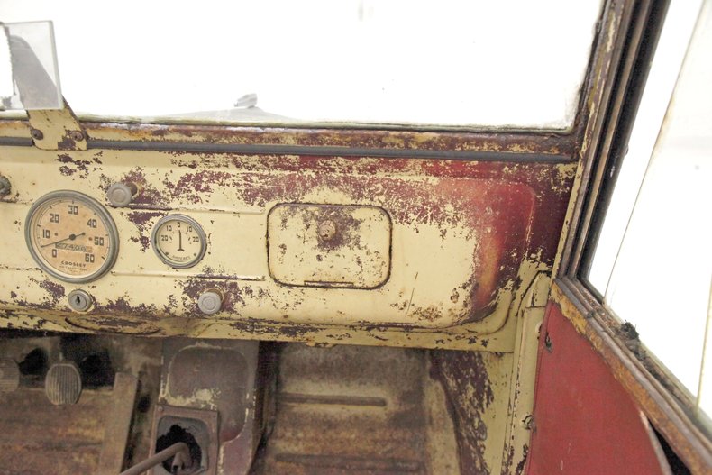 Crosley-Other-1942-Black-Oxblood-32