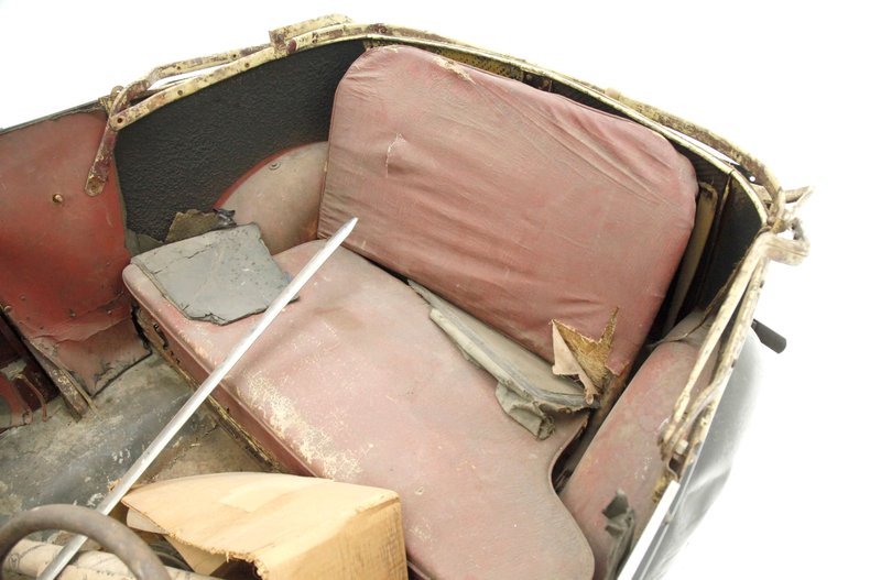 Crosley-Other-1942-Black-Oxblood-37