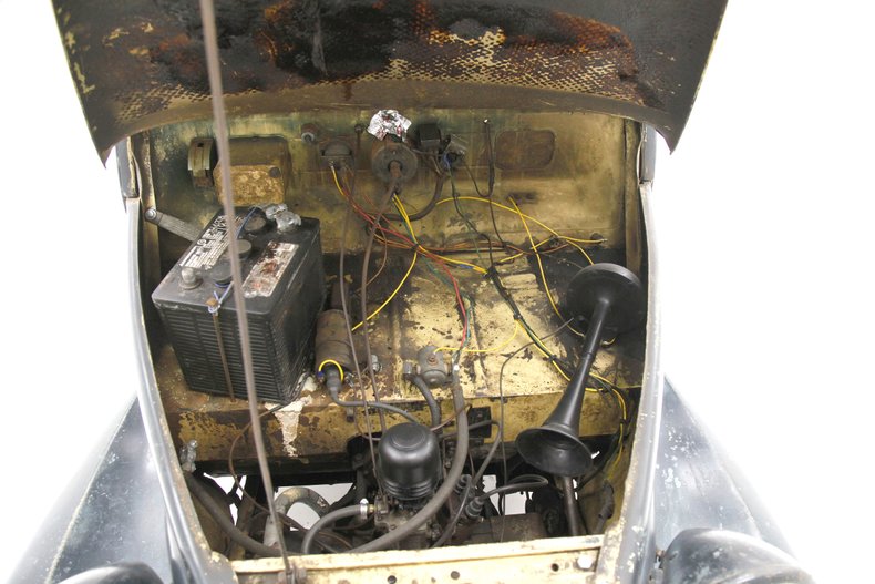 Crosley-Other-1942-Satin-Black-Oxblood-22