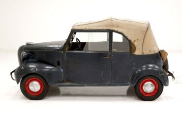 Crosley-Other-1942-Satin-Black-Oxblood