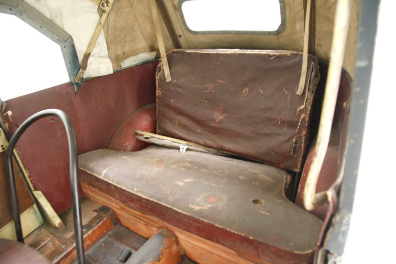 Crosley-Other-1942-Satin-Black-Oxblood-4