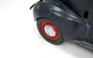 Crosley-Other-1942-Satin-Black-Oxblood-42