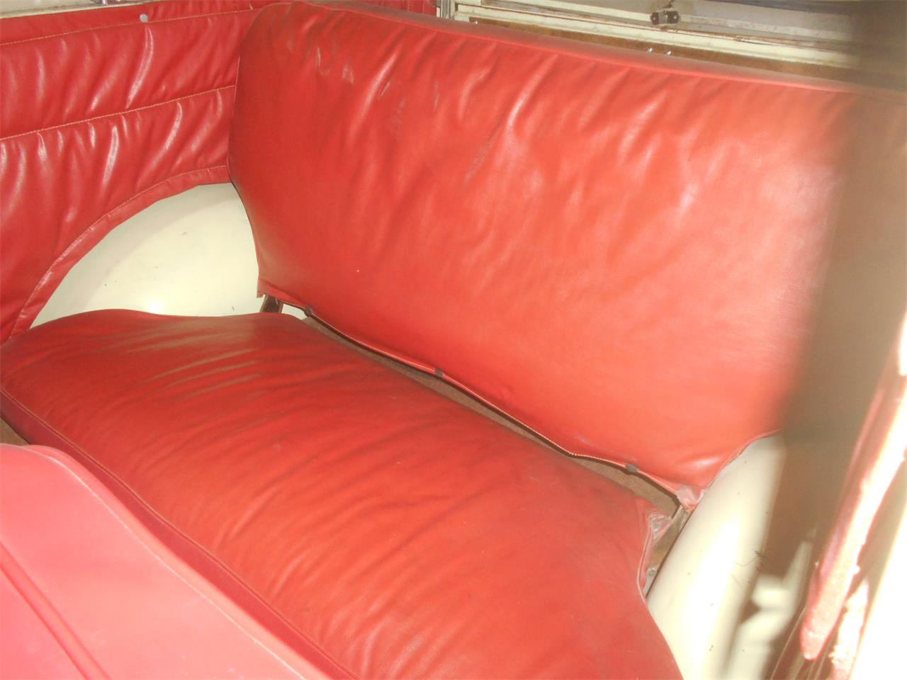 Crosley-Station-wagon-1951-Pale-yellow-amp-Green-Red-11