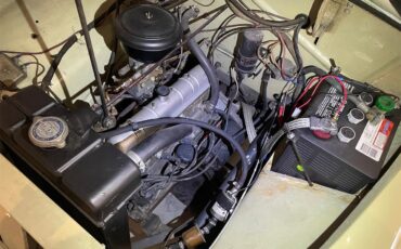 Crosley-Station-wagon-1951-Pale-yellow-amp-Green-Red-16