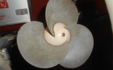 Crosley-Station-wagon-1951-Pale-yellow-amp-Green-Red-19