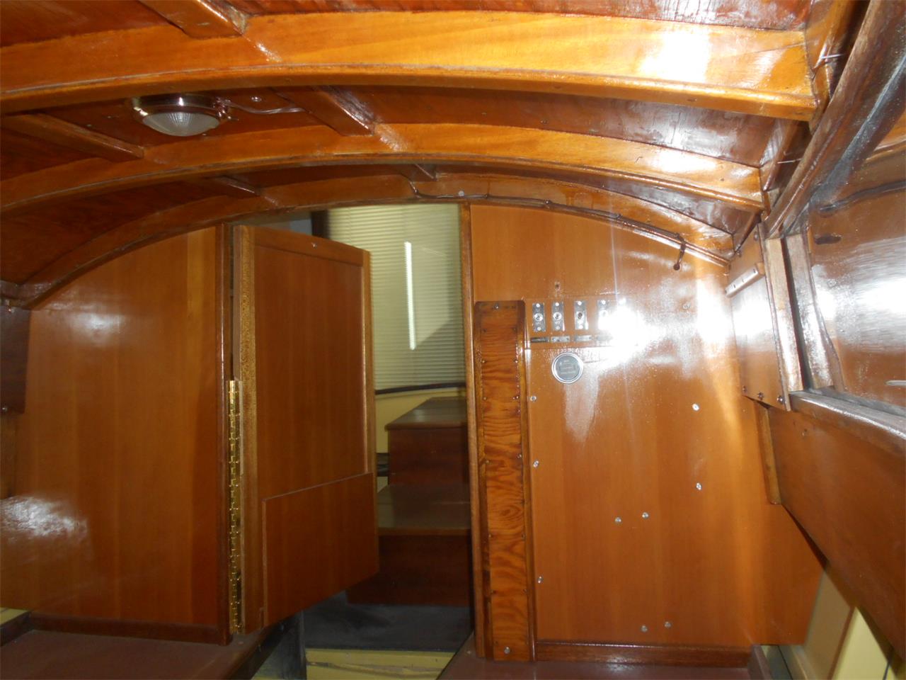 Crosley-Station-wagon-1951-Pale-yellow-amp-Green-Red-28