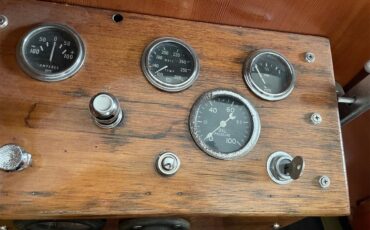 Crosley-Station-wagon-1951-Pale-yellow-amp-Green-Red-29