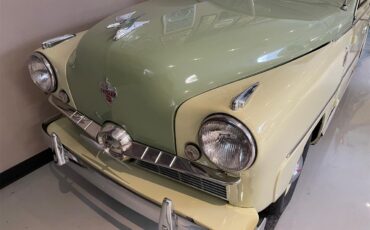 Crosley-Station-wagon-1951-Pale-yellow-amp-Green-Red-3
