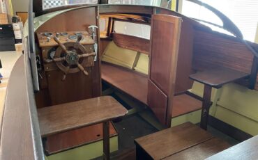 Crosley-Station-wagon-1951-Pale-yellow-amp-Green-Red-38