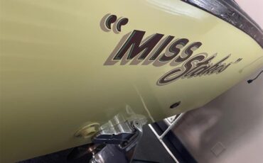 Crosley-Station-wagon-1951-Pale-yellow-amp-Green-Red-39