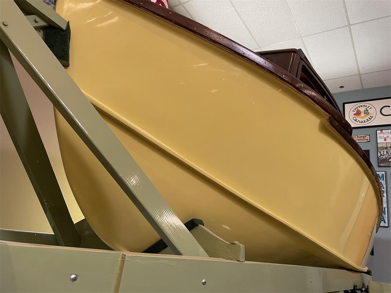 Crosley-Station-wagon-1951-Pale-yellow-amp-Green-Red-41