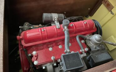 Crosley-Station-wagon-1951-Pale-yellow-amp-Green-Red-43