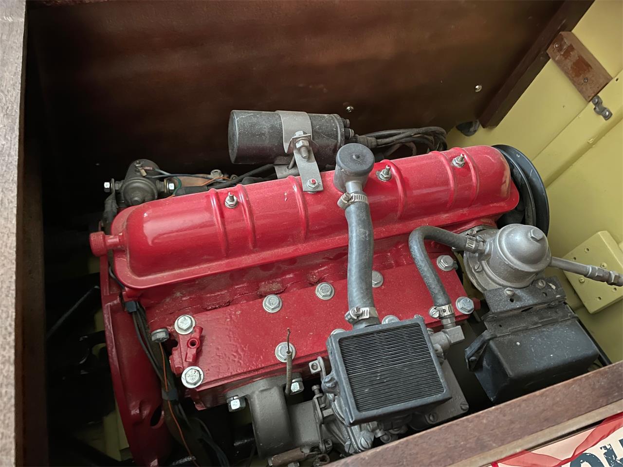 Crosley-Station-wagon-1951-Pale-yellow-amp-Green-Red-43