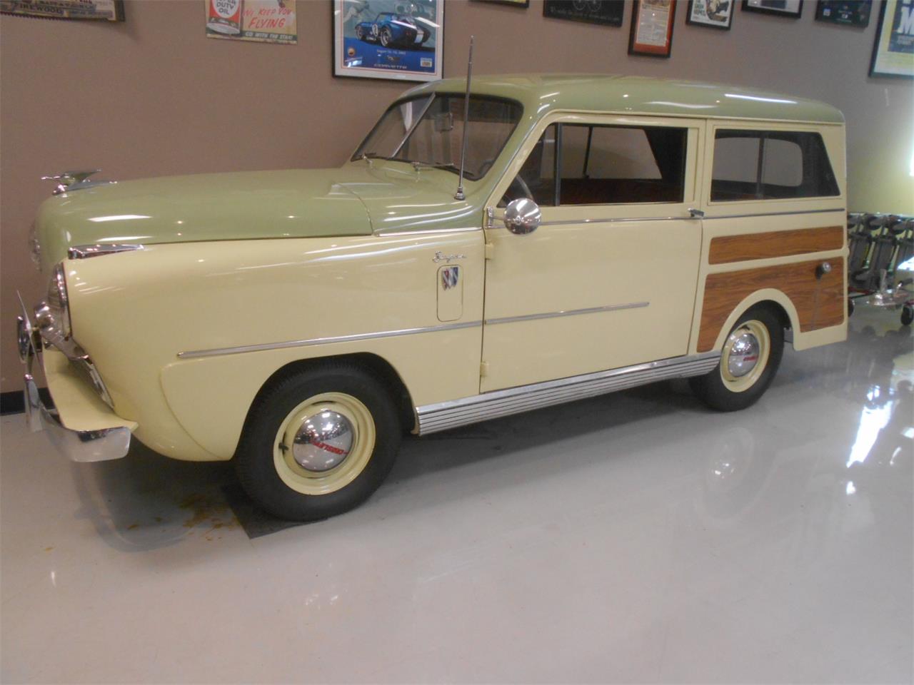 Crosley-Station-wagon-1951-Pale-yellow-amp-Green-Red-6