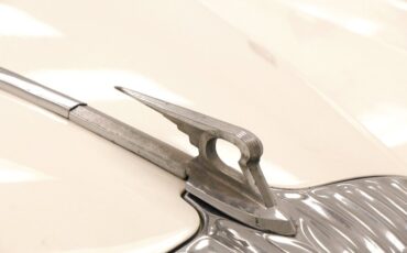 Daimler-Other-1971-White-10