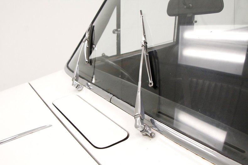 Daimler-Other-1971-White-4