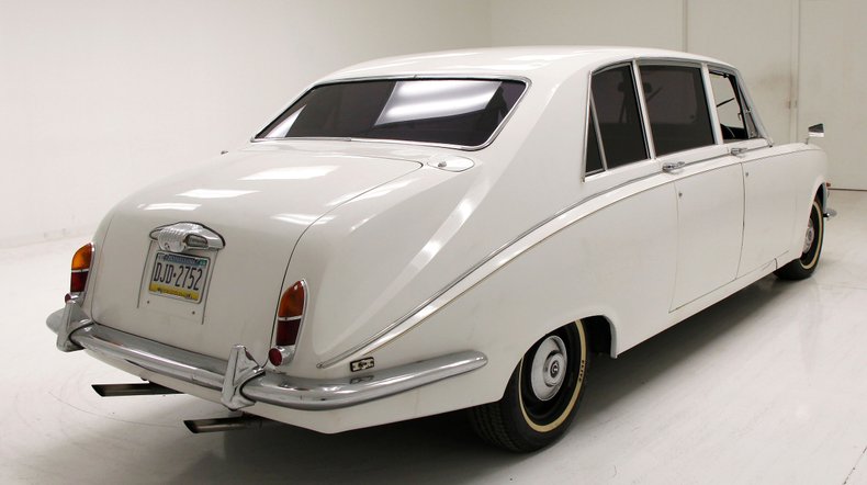 Daimler-Other-1971-White-6
