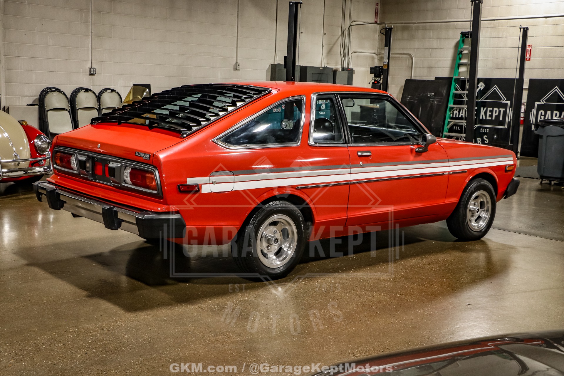 Datsun-210-1979-Red-Black-13