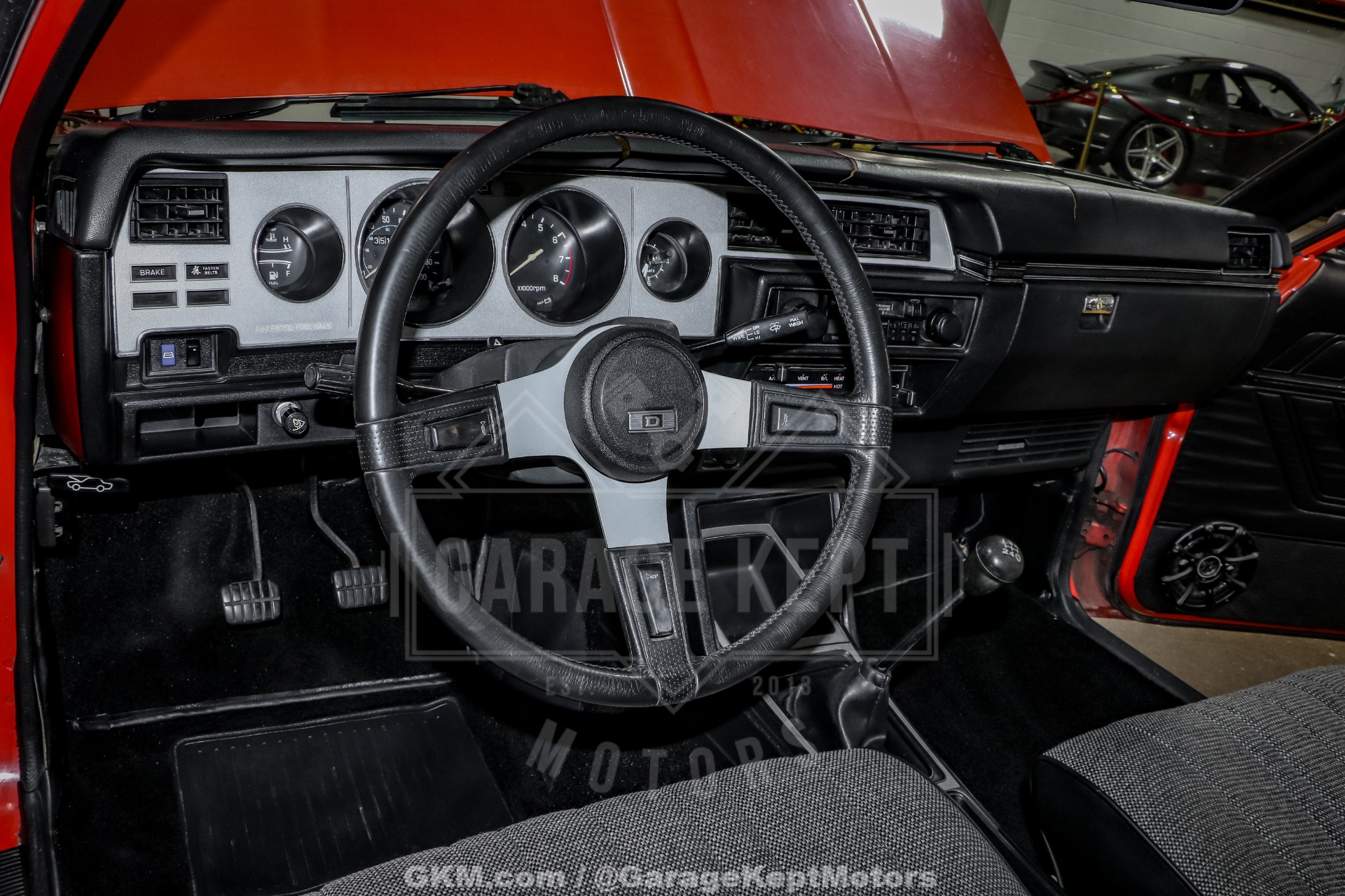 Datsun-210-1979-Red-Black-2