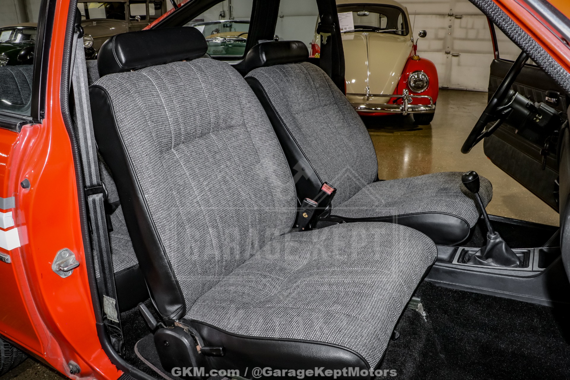 Datsun-210-1979-Red-Black-3