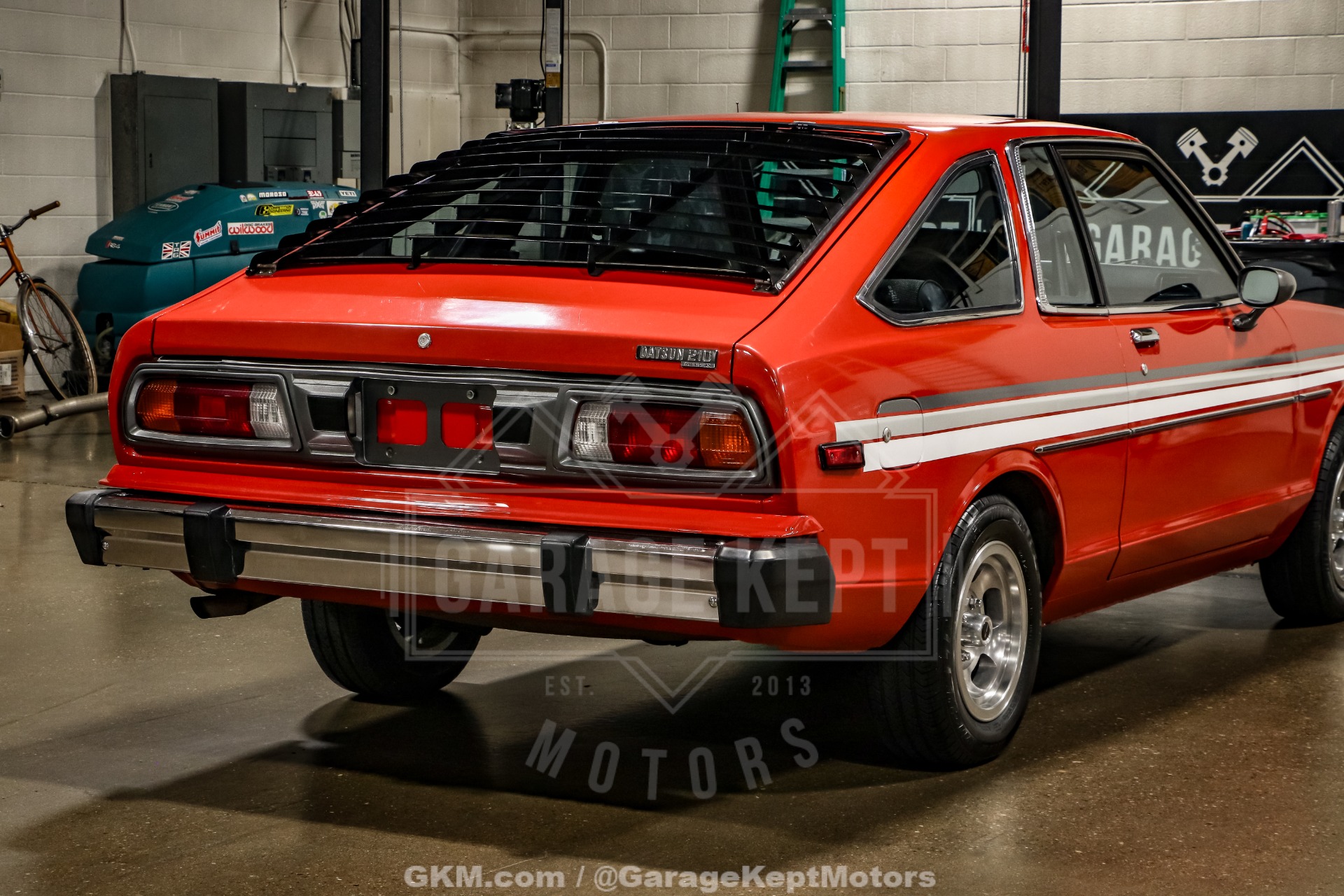 Datsun-210-1979-Red-Black-48