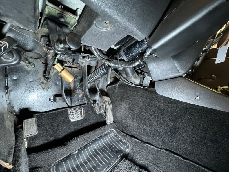 Datsun-240z-1972-Medium-Blue-Black-11