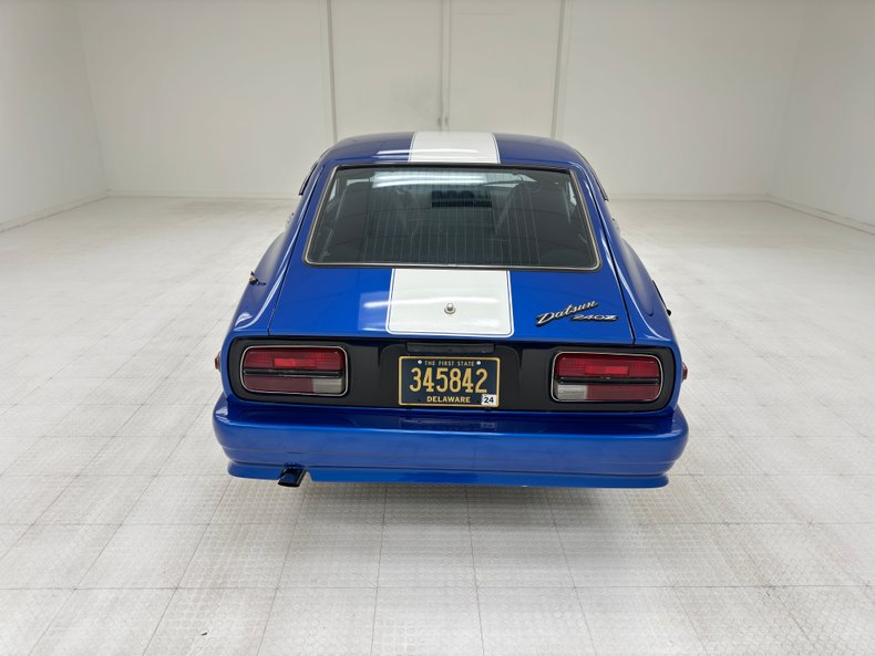 Datsun-240z-1972-Medium-Blue-Black-13