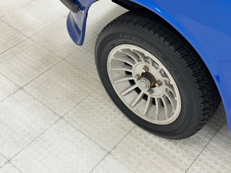 Datsun-240z-1972-Medium-Blue-Black-16