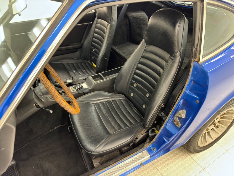 Datsun-240z-1972-Medium-Blue-Black-33