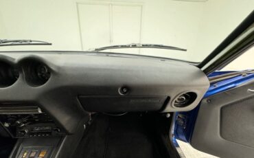 Datsun-240z-1972-Medium-Blue-Black-37